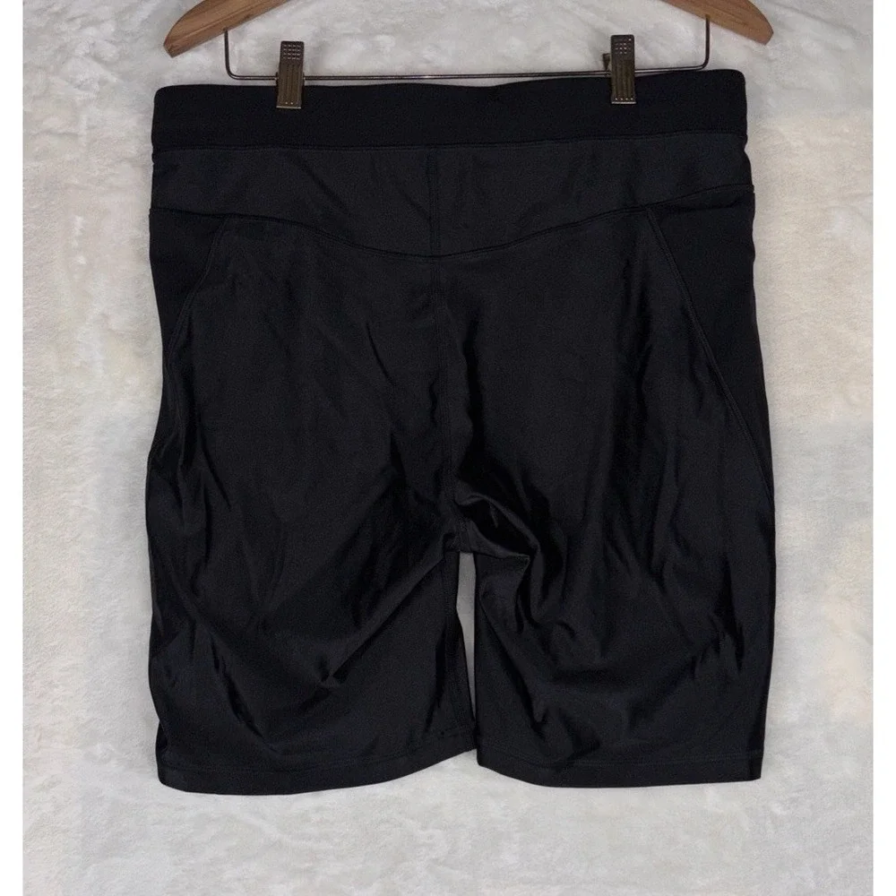 Lululemon Satin Shine Panelled HR Short 8